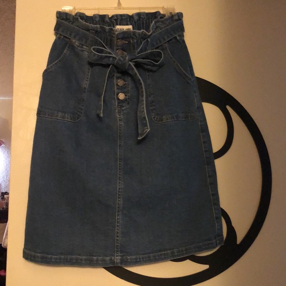 Cutest denim sack skirt with tie waist, NWOT - Picture 3 of 5